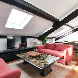 Elegant P.venezia Attic , Milano Italia